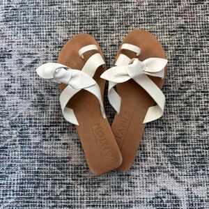 White bow sandals